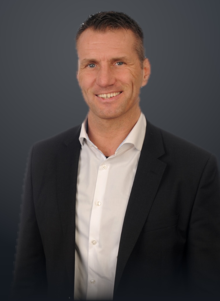 Sascha Hermanns, Gründer NewMind